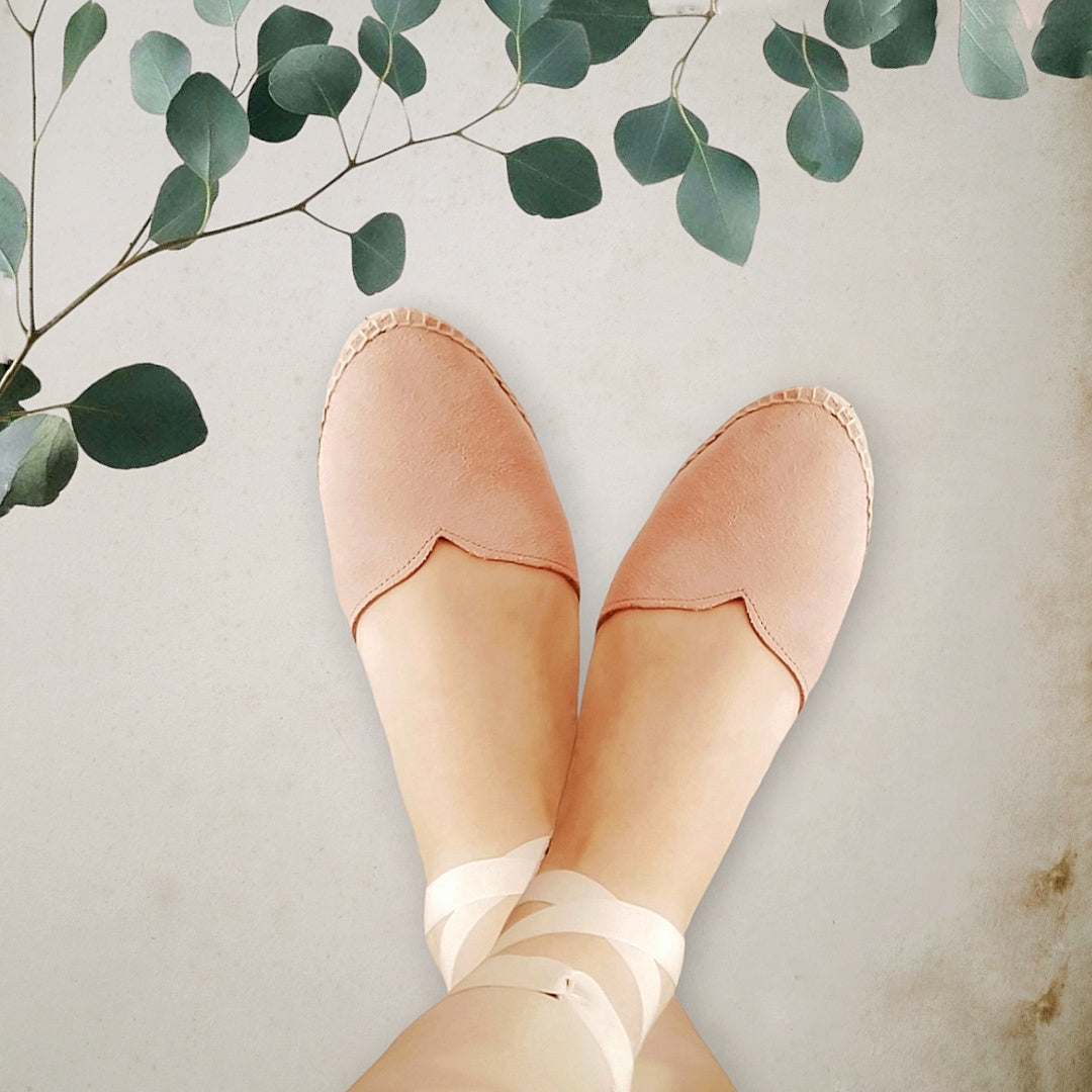 Cuña baja de serraje