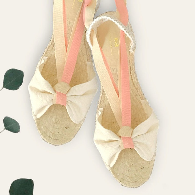 Alpargatas mariposa con cintas dobles