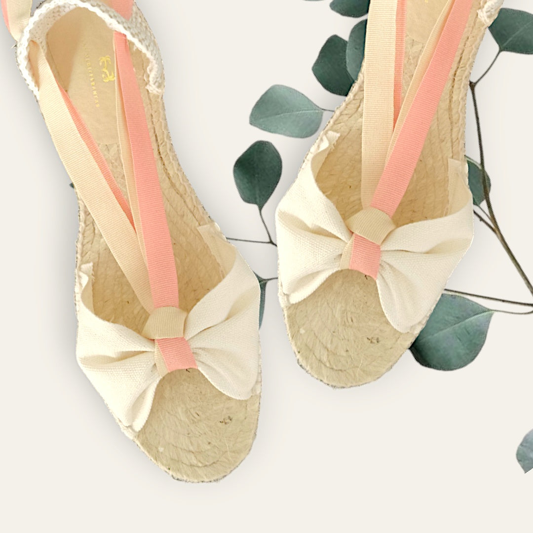 Alpargatas mariposa con cintas dobles