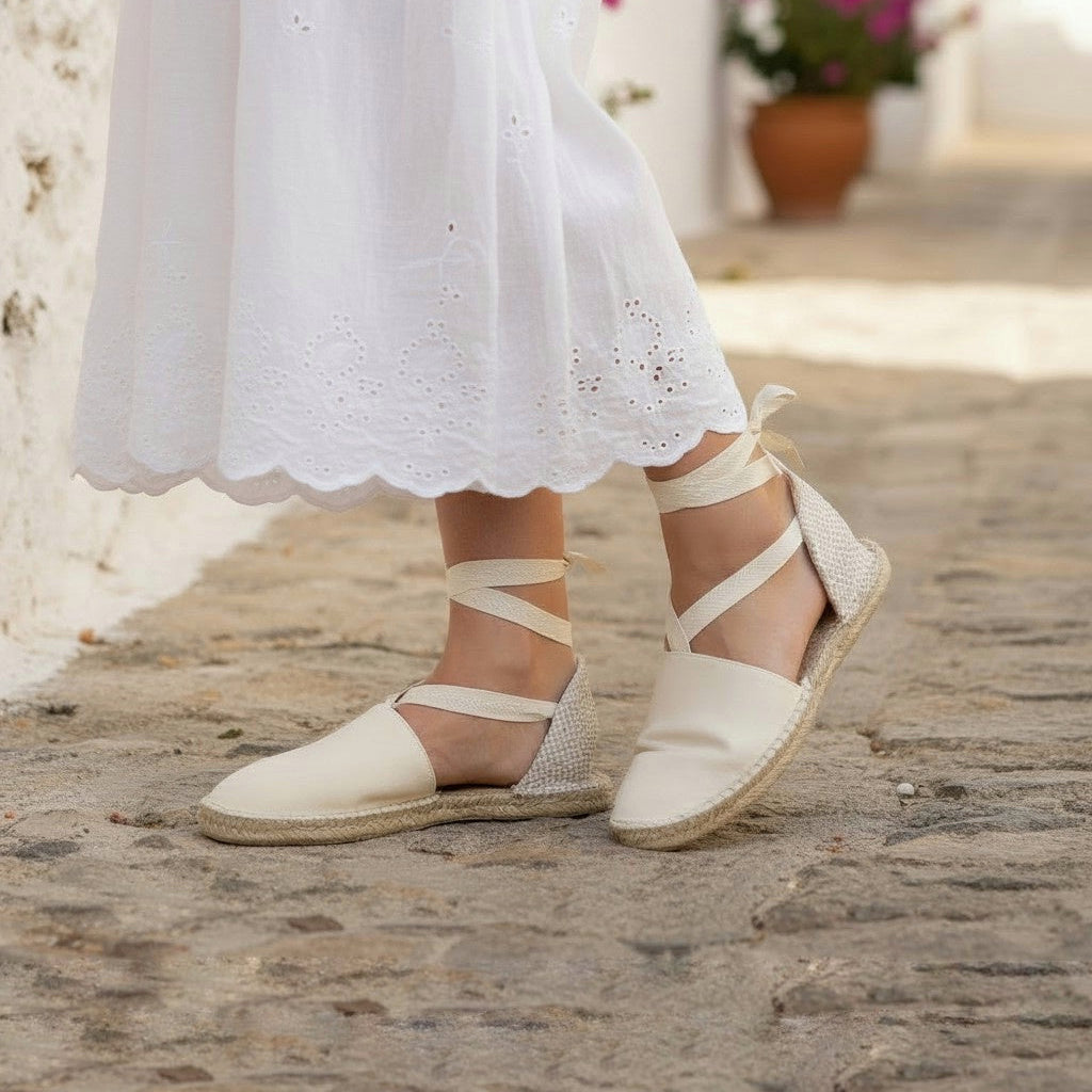 Flat Valencian espadrilles with ribbons