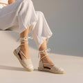 Low wedge with macramé laces