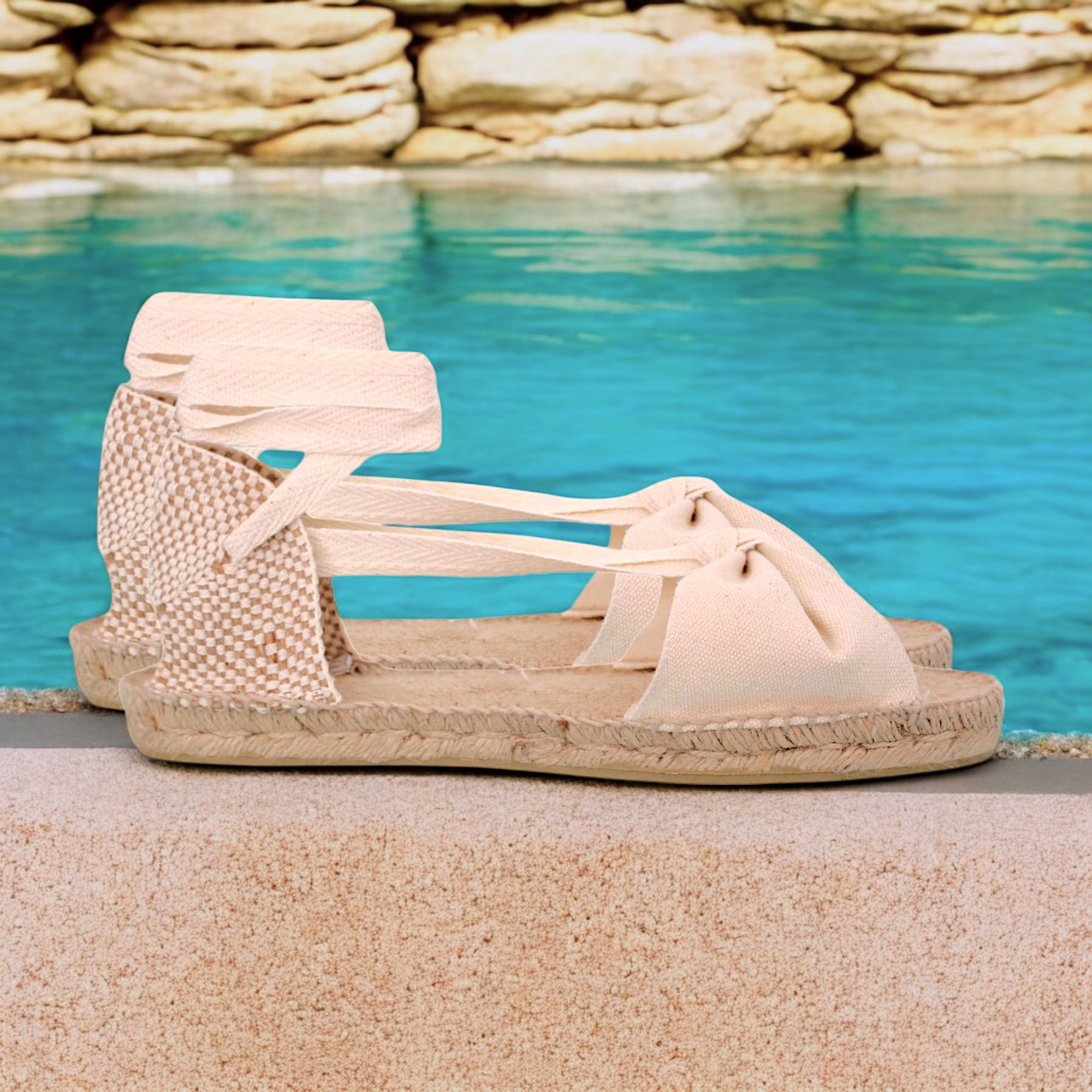 Alpargatas planas mariposa