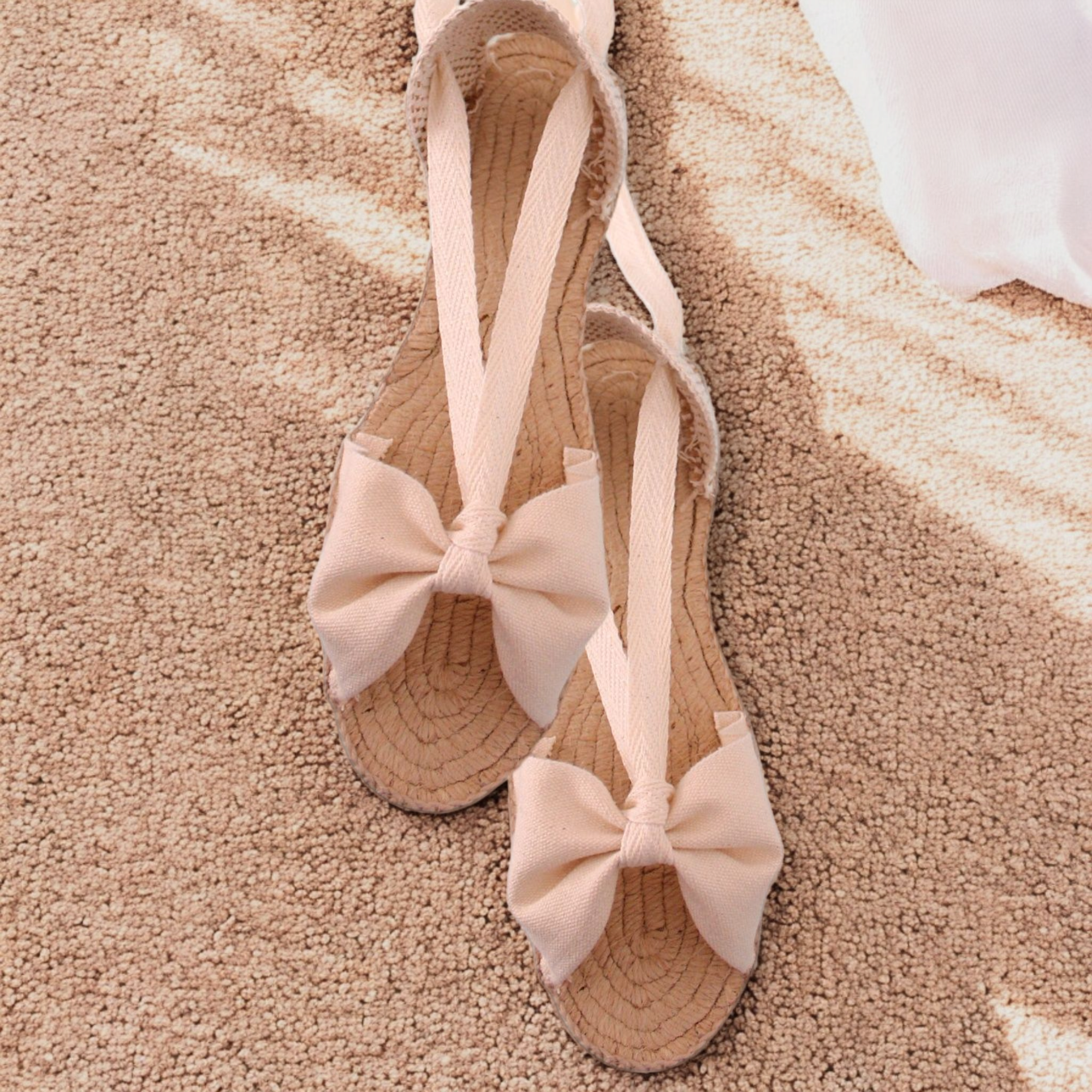 Alpargatas planas mariposa