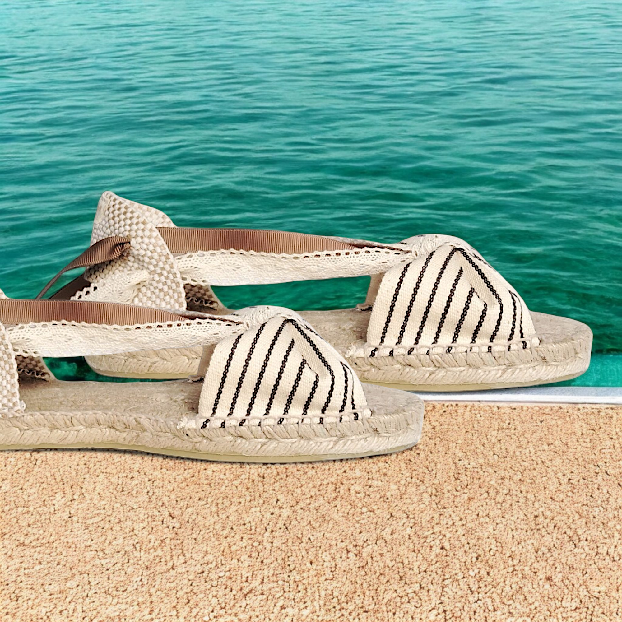 Alpargatas mariposa con cintas de encaje