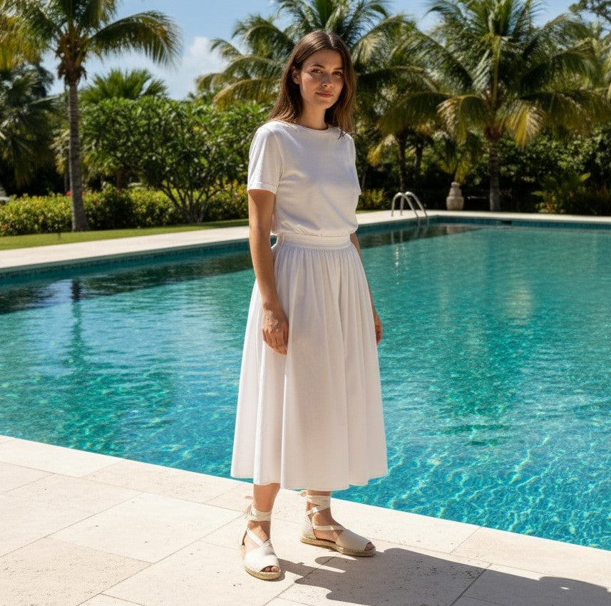 Flat espadrilles with lace ribbons