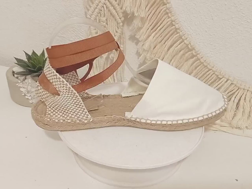 Alpargatas planas valencianas con cintas