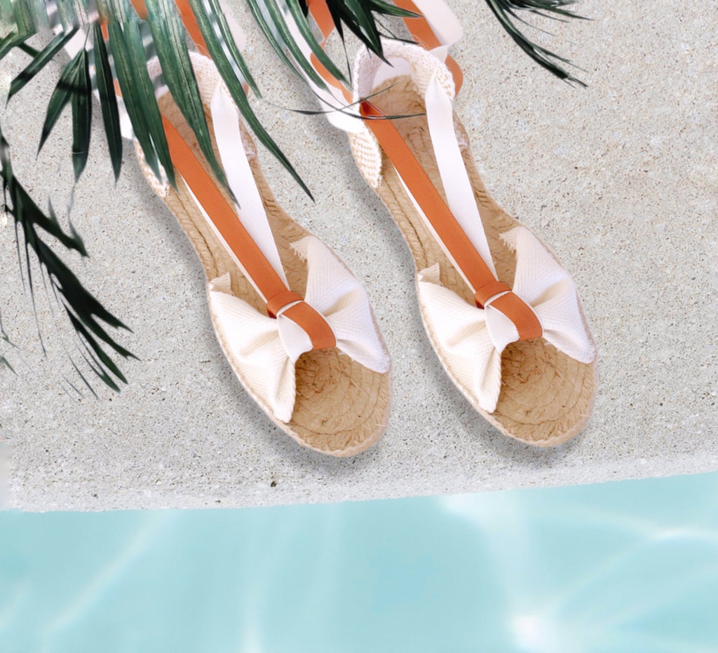 Alpargatas mariposa cintas dobles.