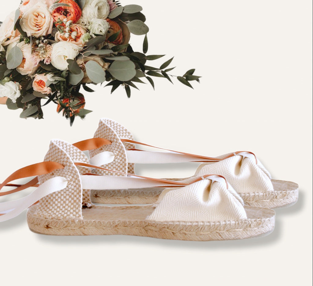 Alpargatas mariposa cintas dobles.