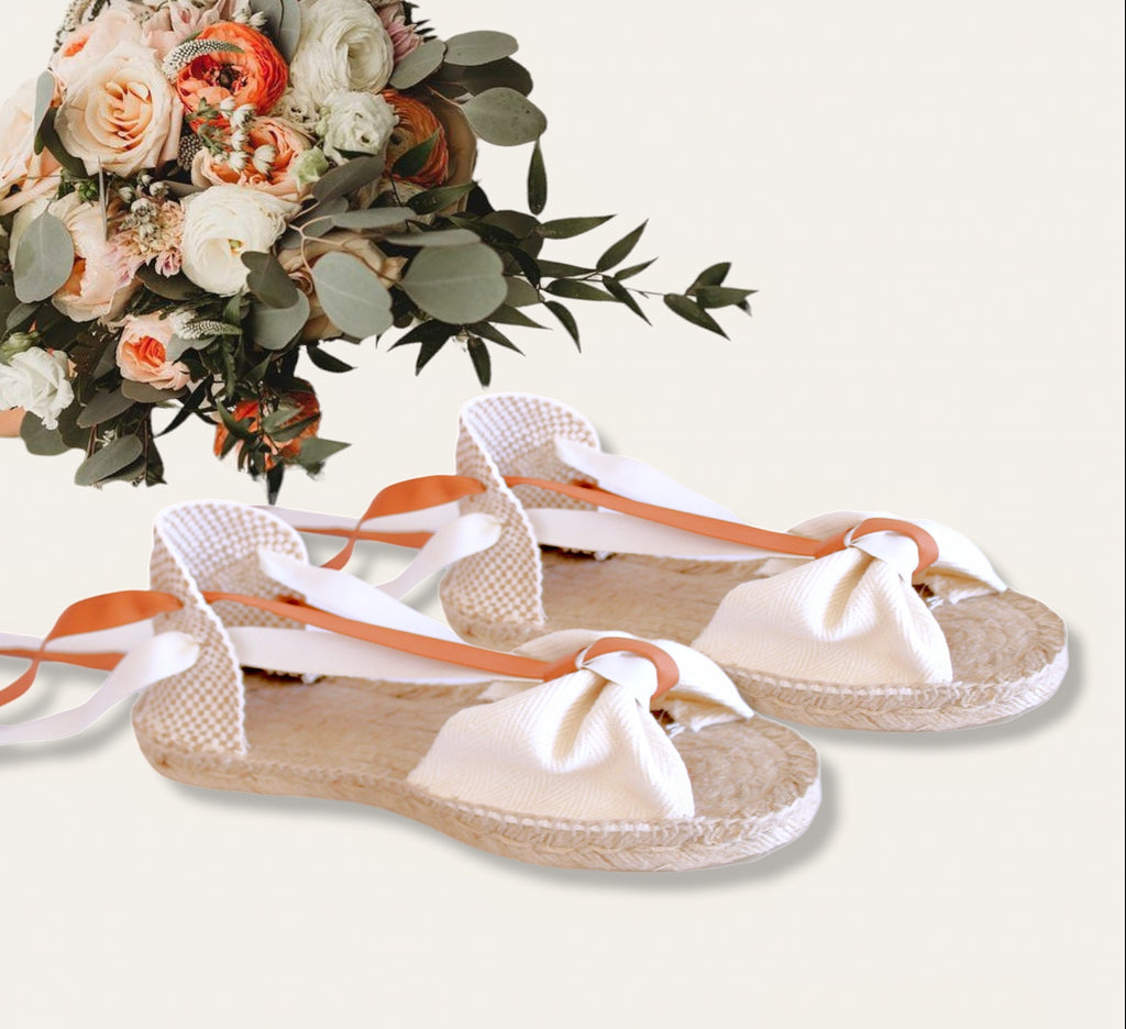 Alpargatas mariposa cintas dobles.