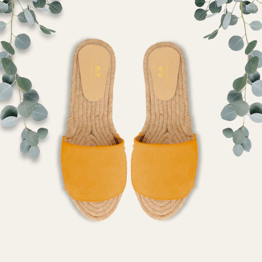 Sandales ouvertes en cuir jaune brûlé